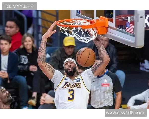 浓眉强势回归NBA赛场再见2月9日后首次亮相引发期待 浓眉强势回归NBA赛场再见2月9日后首次亮相引发期待